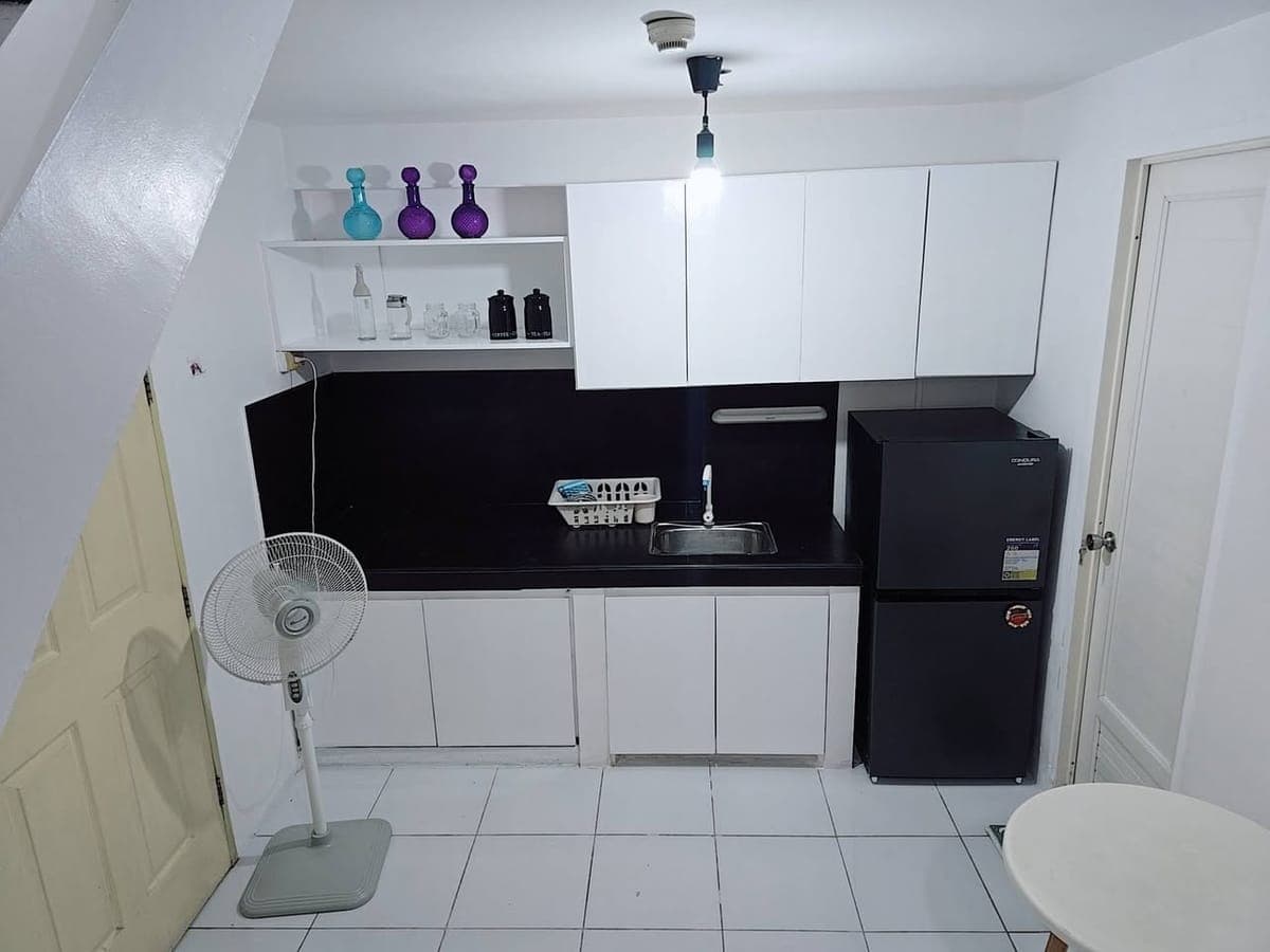✨ Fully Furnished 3-Bedroom Unit for Rent – Isabelle de Valenzuela (Tower D, 10th Floor)! ✨ - photo 3