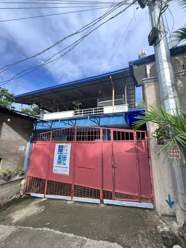 Stylish Mini Room near Talamban with Parking (d ka mauwaw sa imong bisita) - photo 1