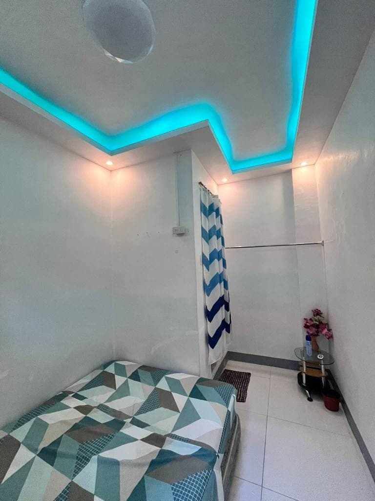 Stylish Mini Room near Talamban with Parking (d ka mauwaw sa imong bisita) - photo 4