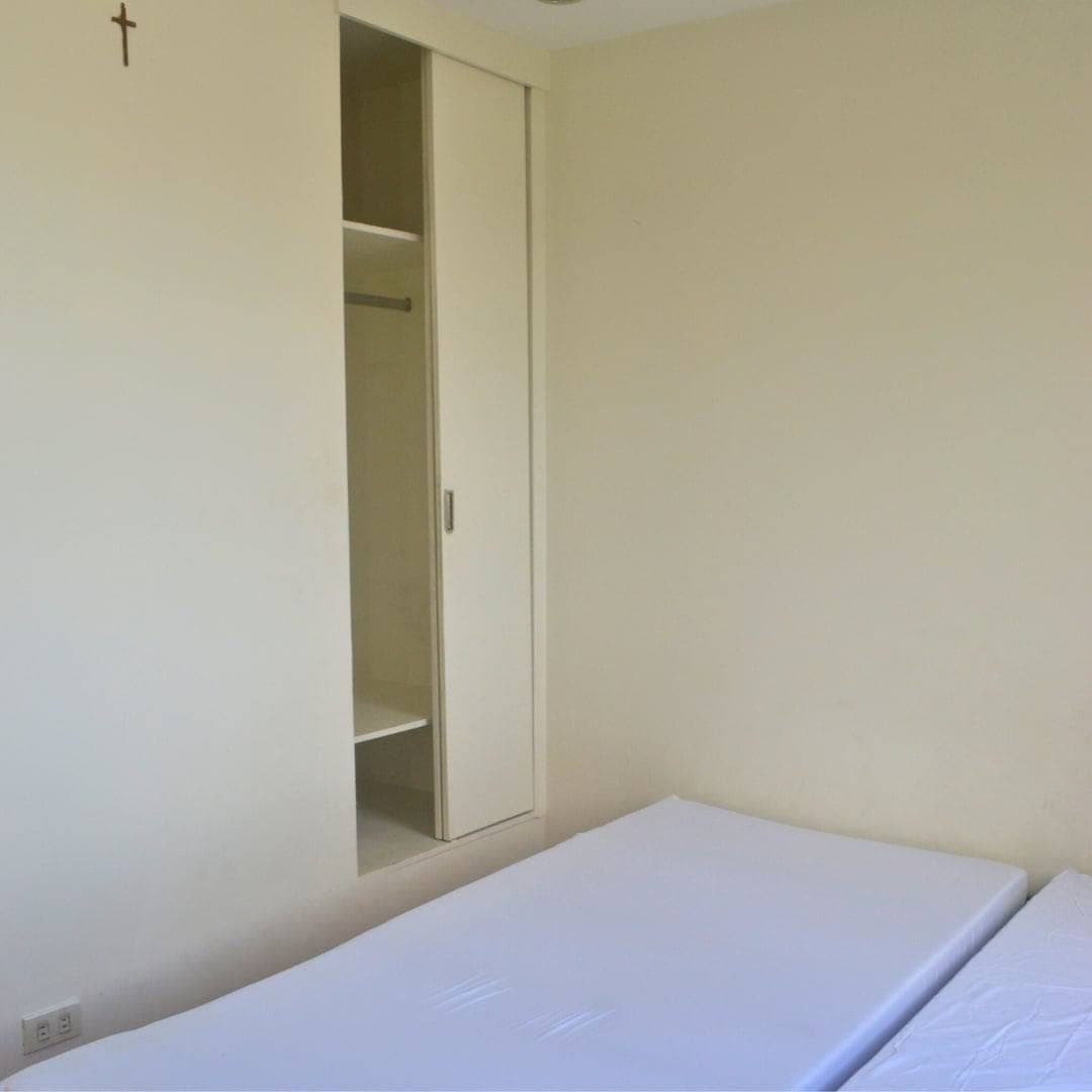 I 🏢✨ MOVE-IN ASAP! ₱5,000/month ROOM SHARING WE ONLY NEED 1 FEMALE TENANT YUNG MADALI KAUSAP ✨🏢 - photo 3