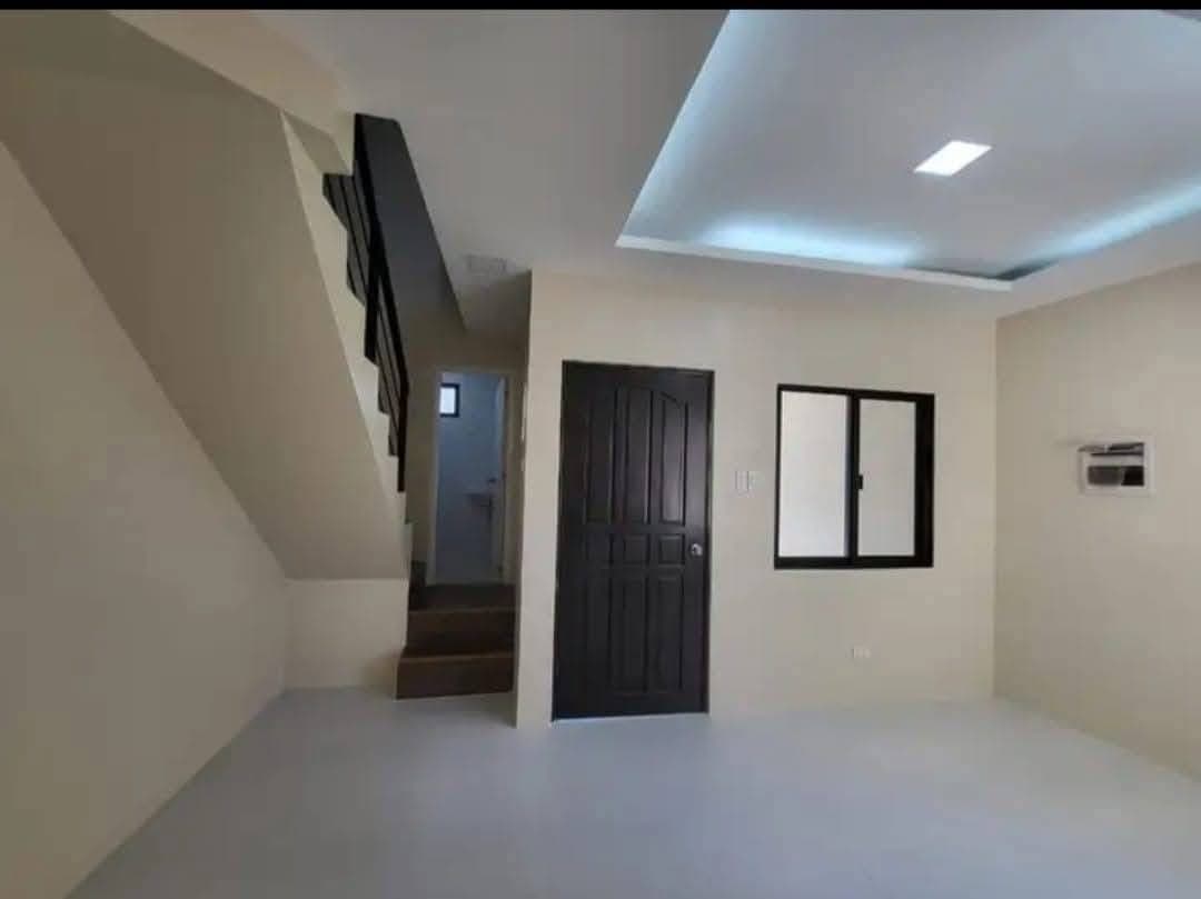🌿 FOR RENT | Modern 3-Bedroom Corner House Near SM Consolacion — Only ₱16000/month! 🏡✨ - photo 2