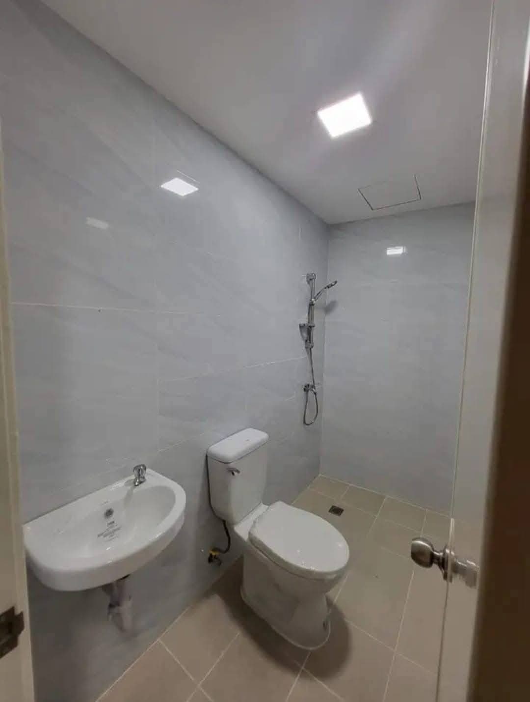 🌿 FOR RENT | Modern 3-Bedroom Corner House Near SM Consolacion — Only ₱16000/month! 🏡✨ - photo 4