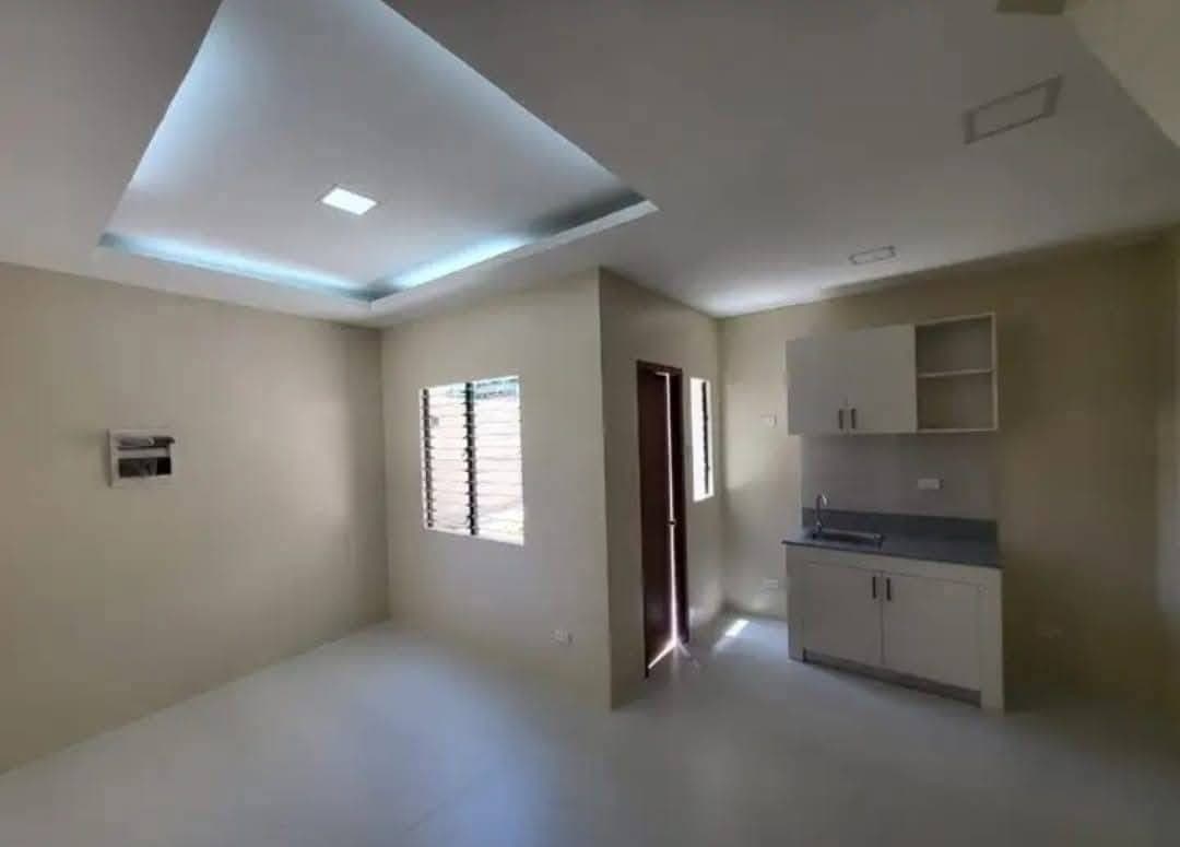 🌿 FOR RENT | Modern 3-Bedroom Corner House Near SM Consolacion — Only ₱16000/month! 🏡✨ - photo 7