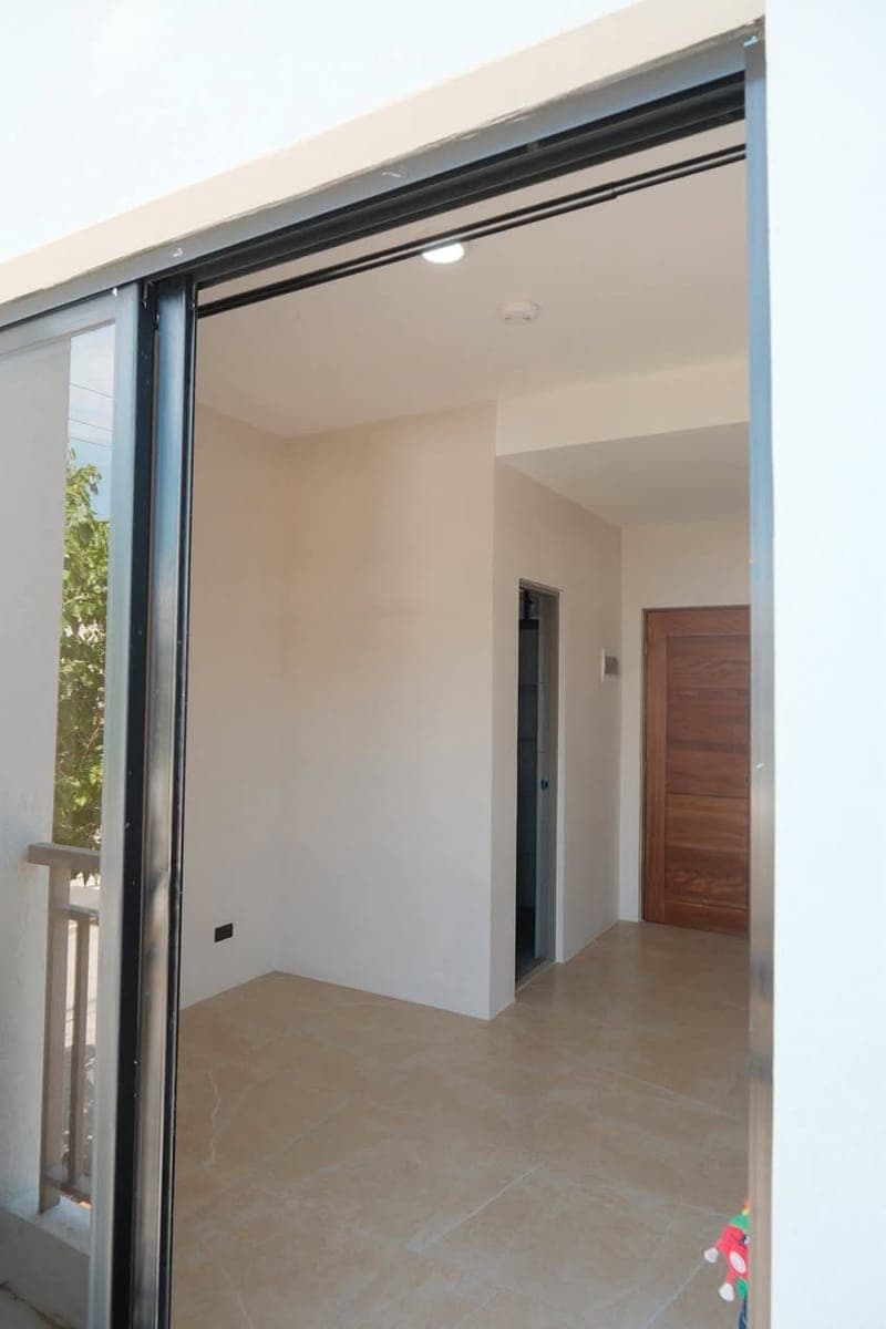 2 apartment and 2 commercial for rent - photo 5
