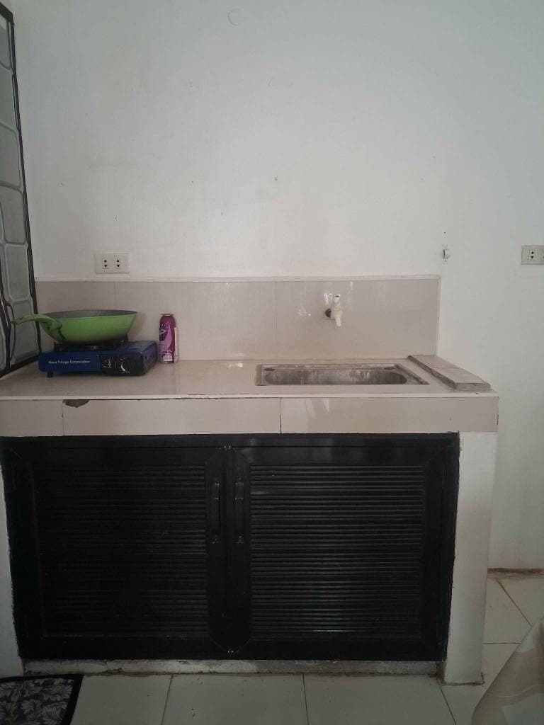 1 storey rowhouse Fully furnished house and lot with 1 bedroom  for rent - photo 5