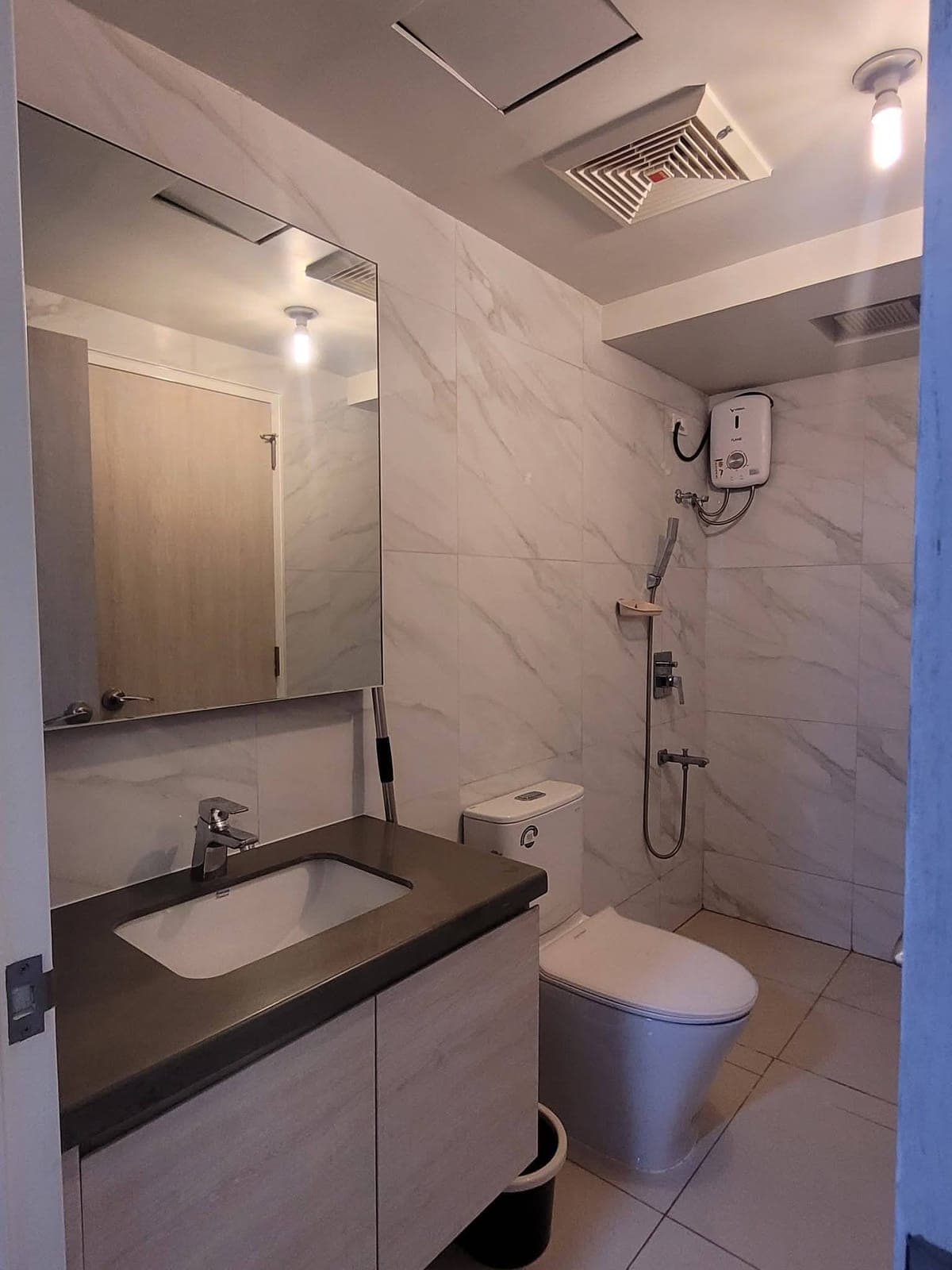 ‼️CONDO FOR RENT‼️ - photo 3