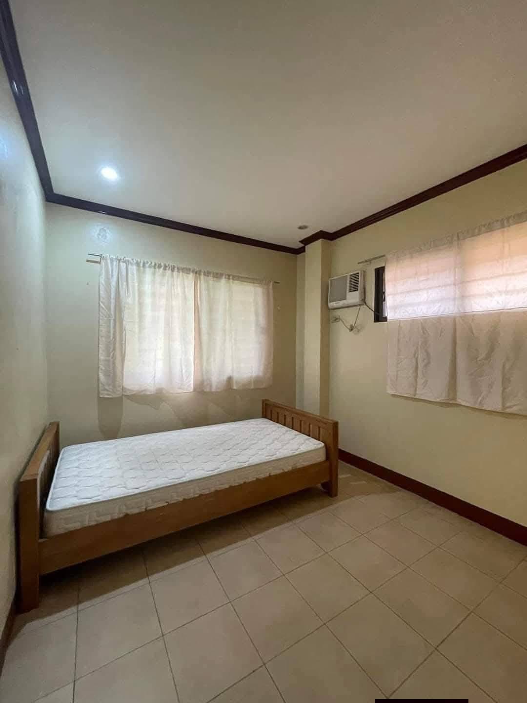 HOUSE FOR RENT 😎 - photo 1