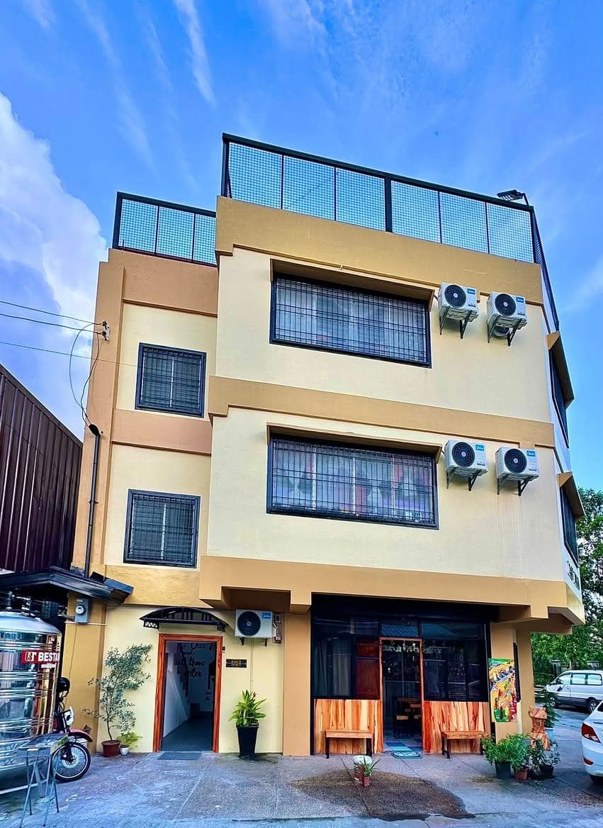 For RENT‼️SAFE, Clean & Flood FREE area‼️ - photo 1