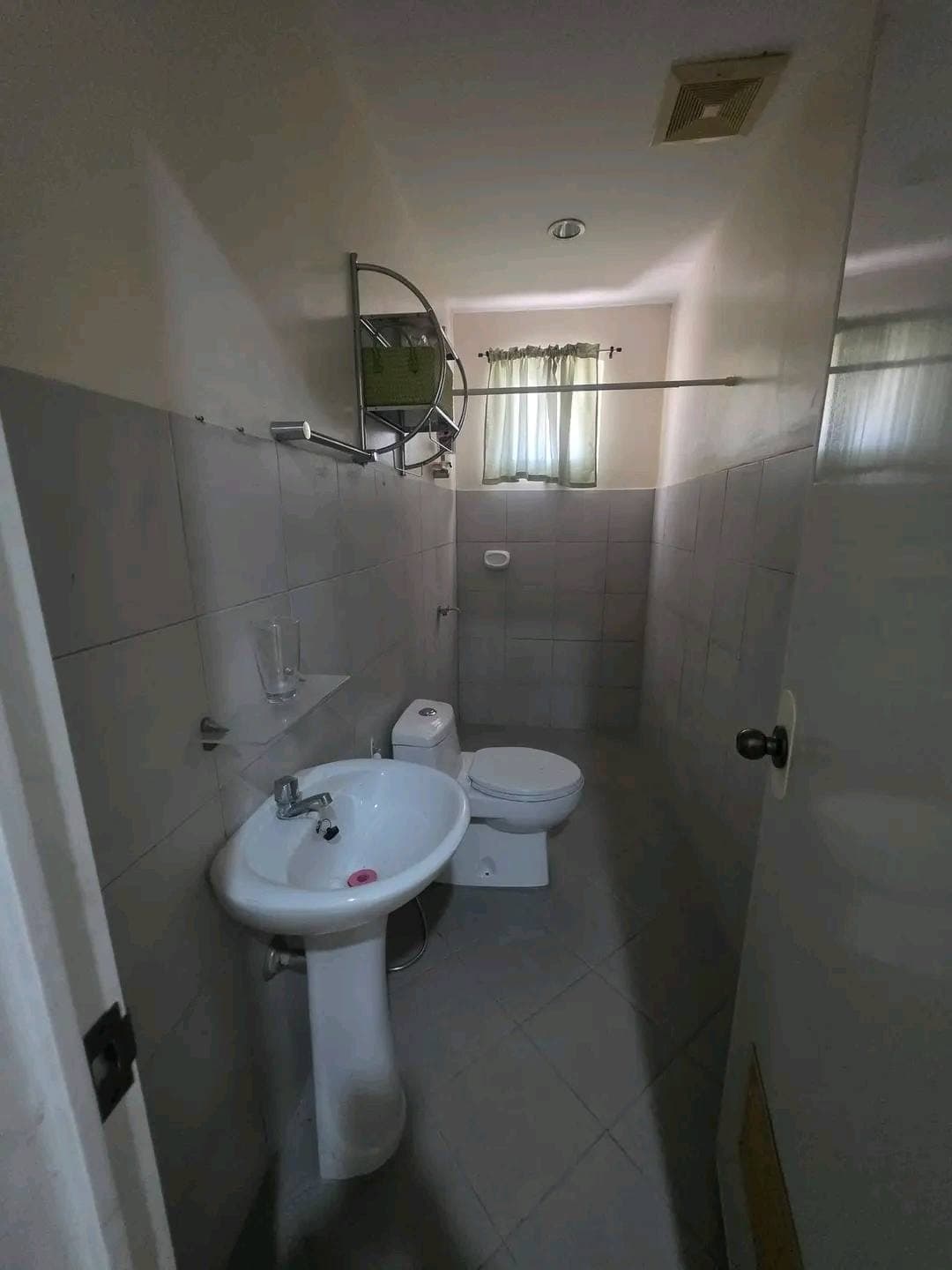 House For Rent - photo 2