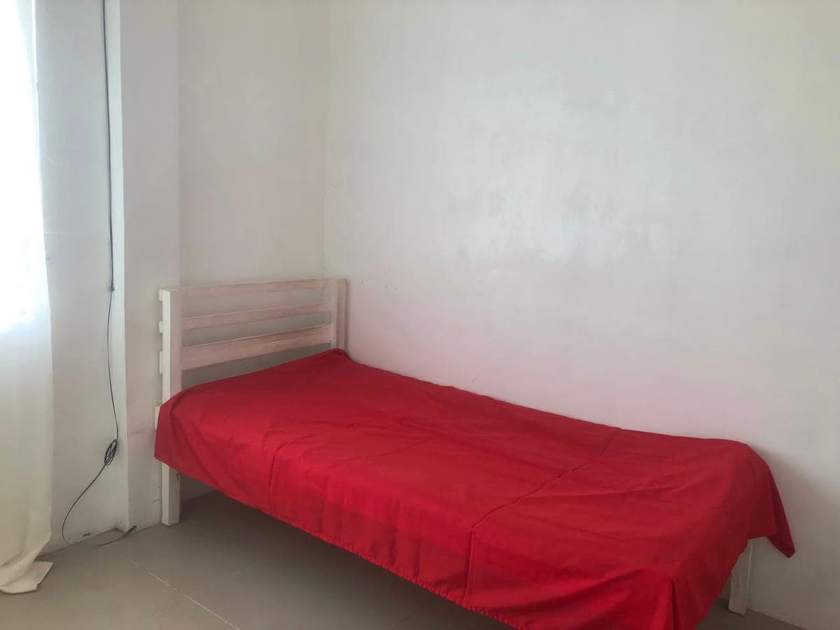 Room for rent studio type.                                      Own Cr & kitchen sink.... - photo 2