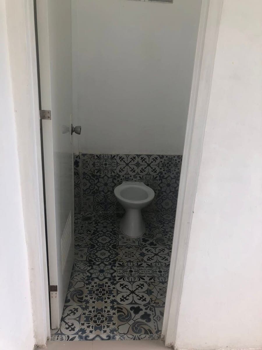 Room for rent studio type.                                      Own Cr & kitchen sink.... - photo 4