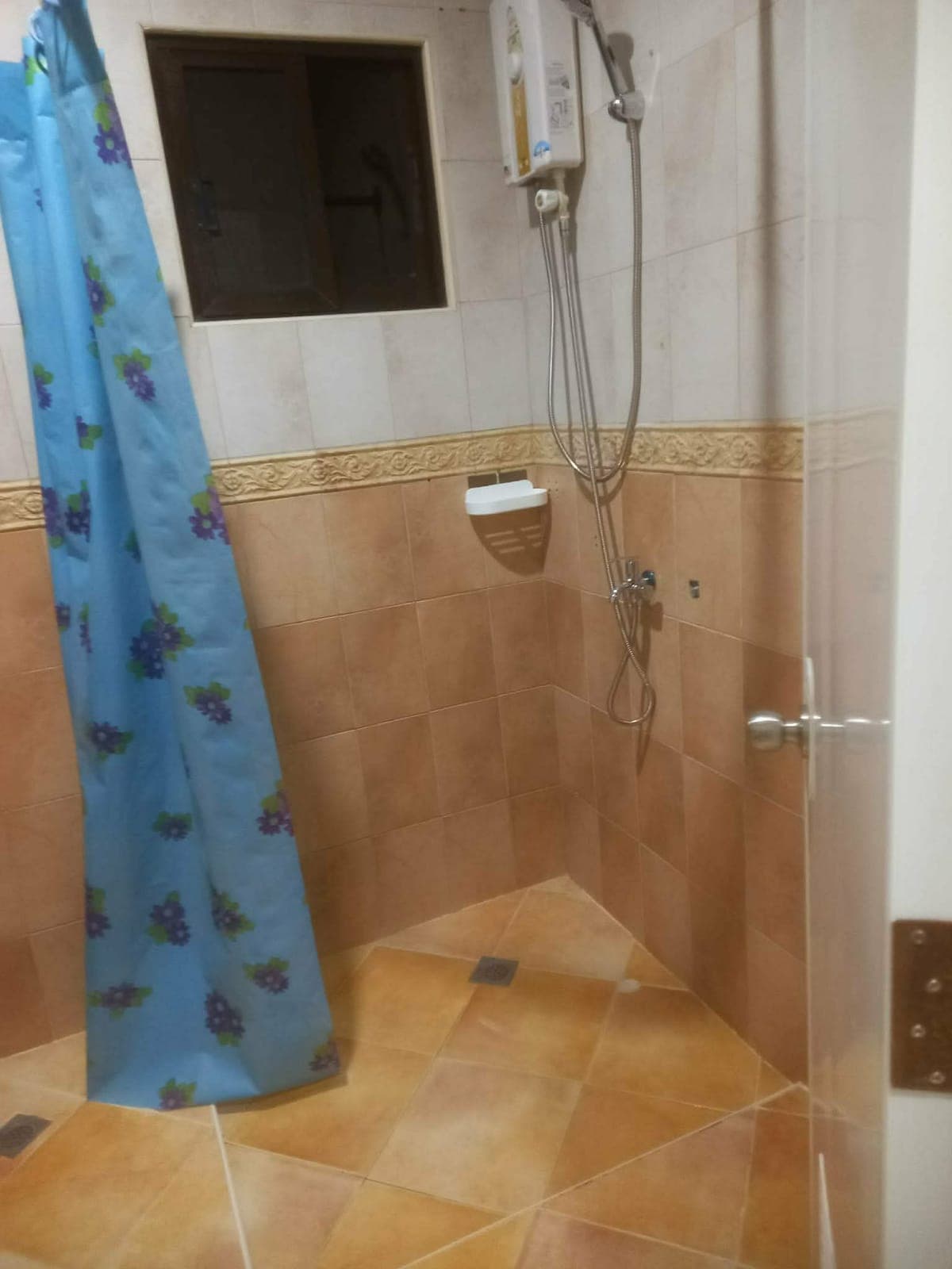 4bedroom house availble for Rent in villas  magallanes..PM is the key .for more info - photo 4