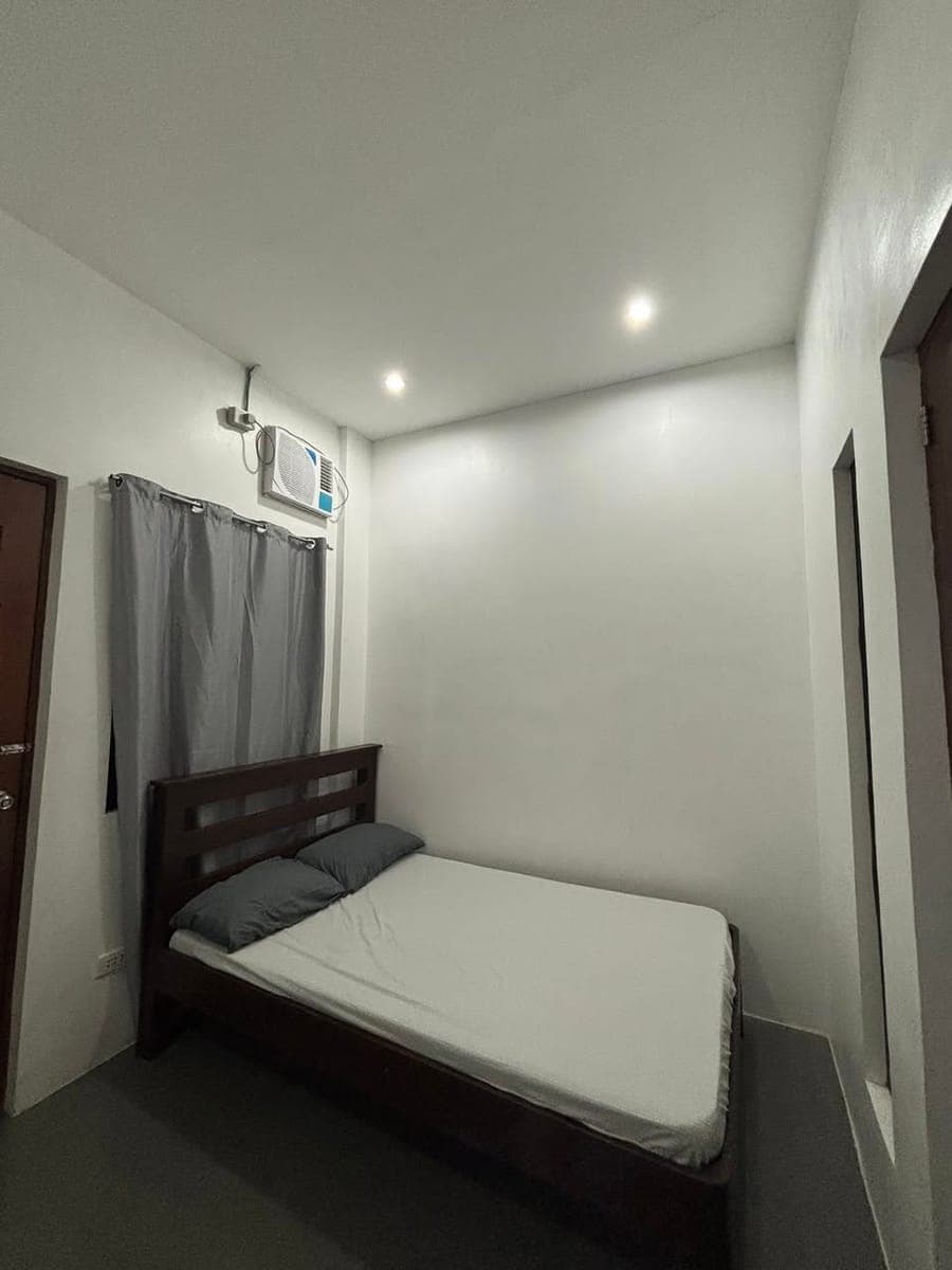 ROOM FOR RENT - photo 1