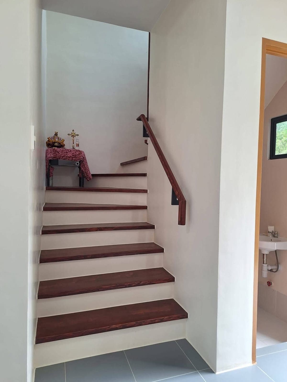 🏡 FOR RENT — Beautiful Home in AMOA Subdivision, Compostela Cebu! - photo 9
