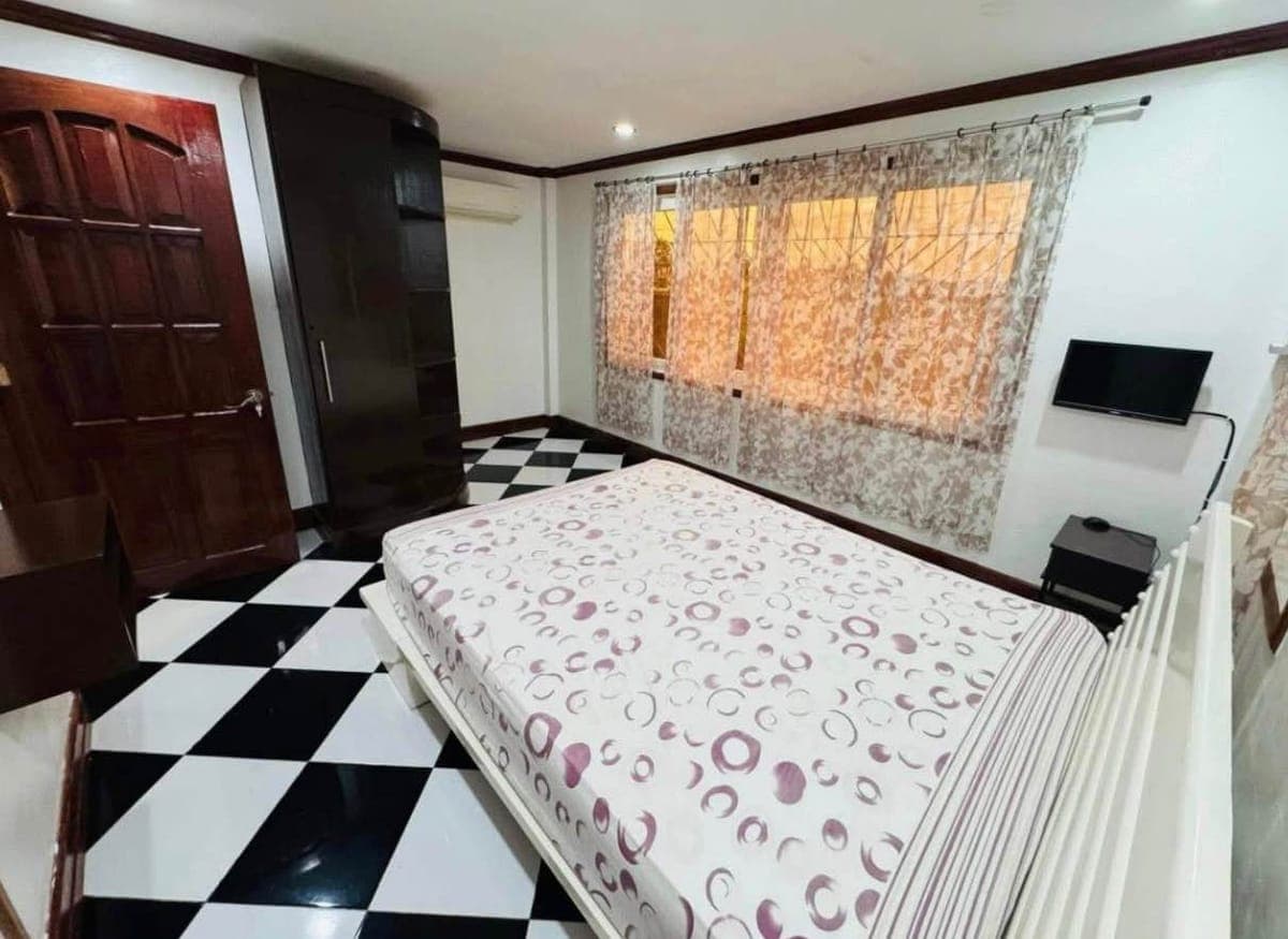 HOUSE FOR RENT 🎉 - photo 1