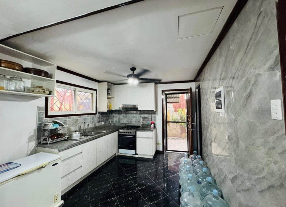 HOUSE FOR RENT 🎉 - photo 9