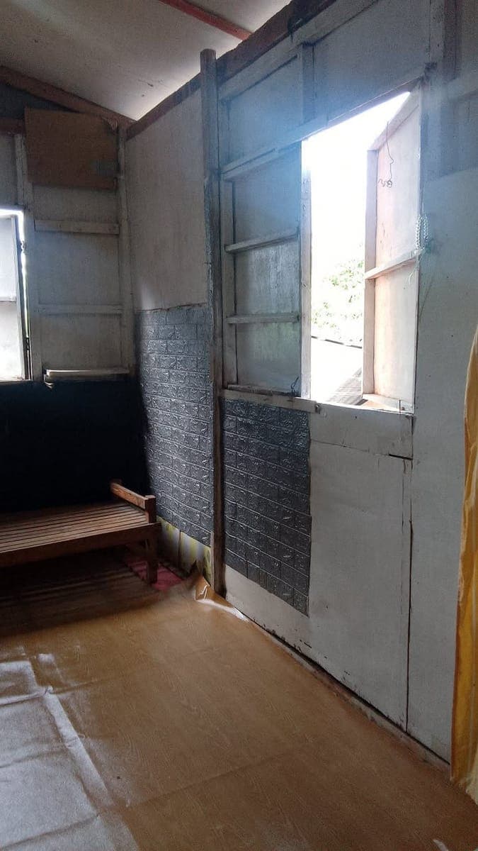 available room for rent 2500 solo,all in na  located at 15th lacson st brgy 7 lapit lng riverside os... - photo 1