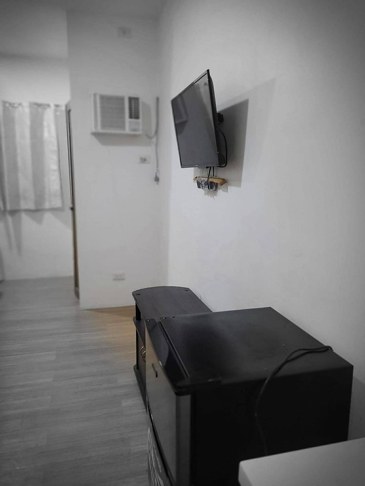 Direct Listing - photo 1