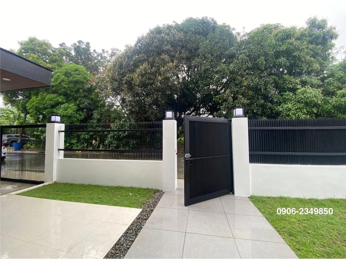 FOR LEASE BRANDNEW HOUSE IN BF HOMES - photo 2