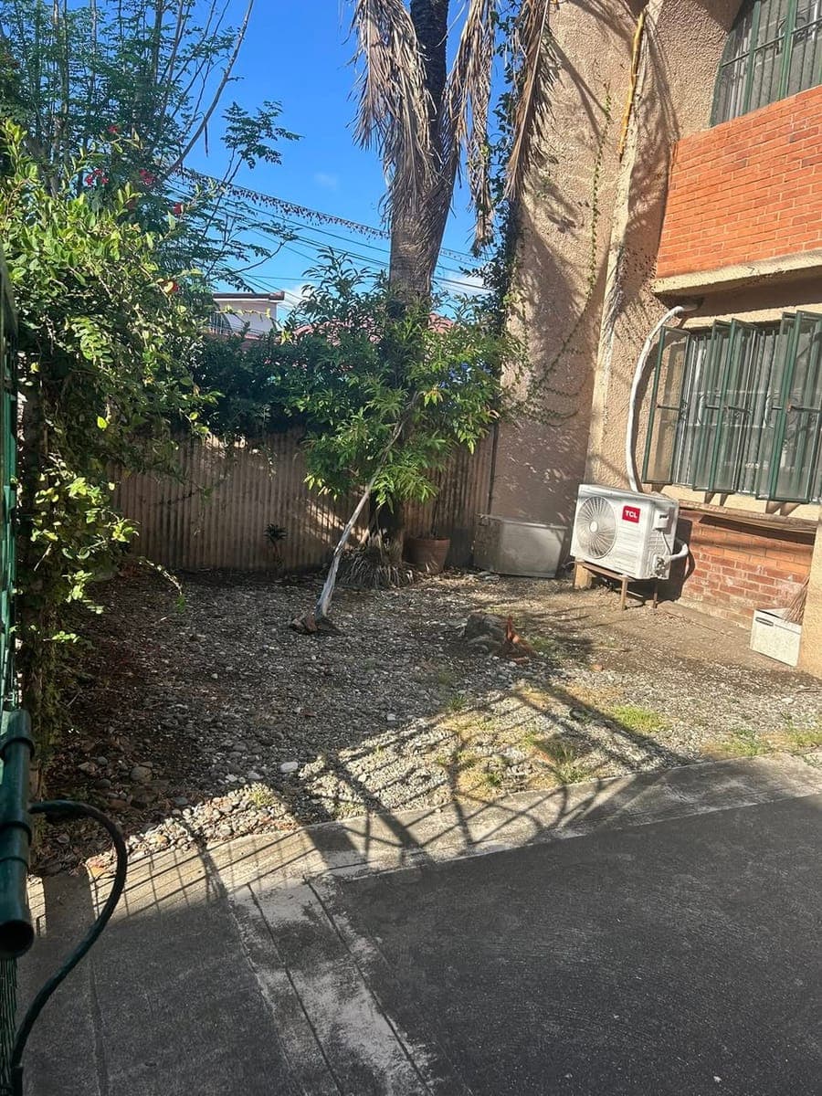 ✨ HOUSE FOR LEASE — PRIME LOCATION ALONG PRESIDENTS AVE ✨🏡 - photo 3