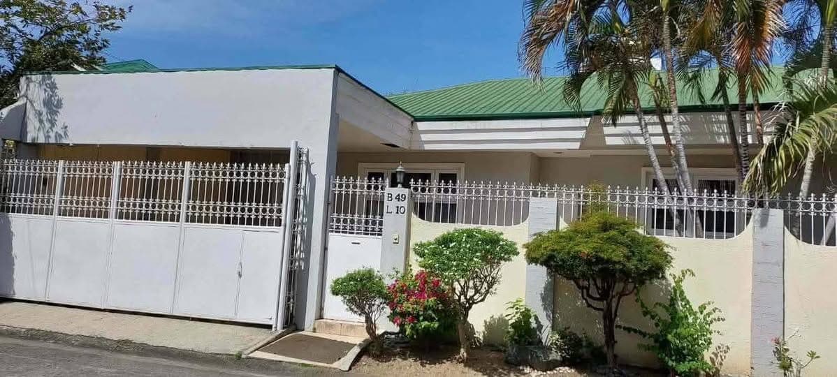 FOR RENT: - photo 1