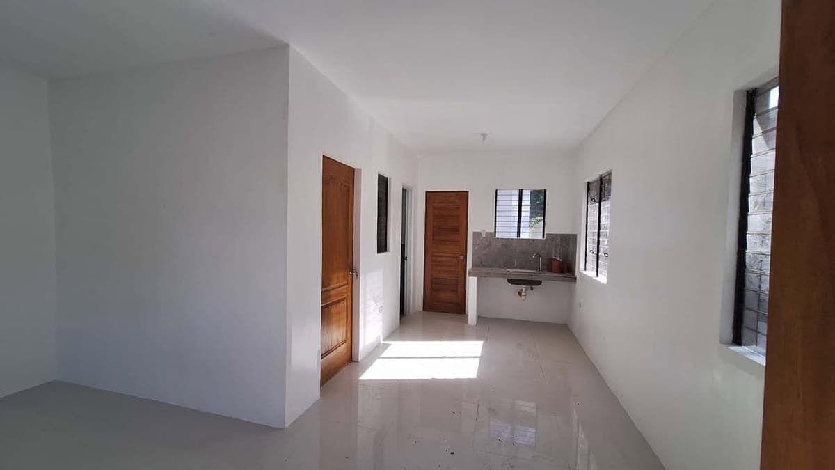 House for Rent - photo 2