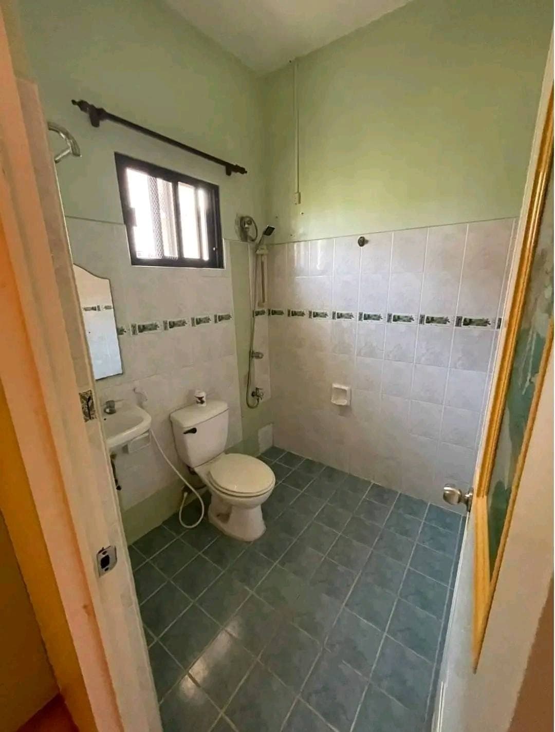 House for rent  Furnished 3  Bedrooms in Pacific Grand Villas, Lapu-Lapu City @ P35K/mo - photo 2