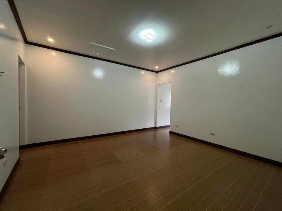 HOUSE FOR RENT - photo 3