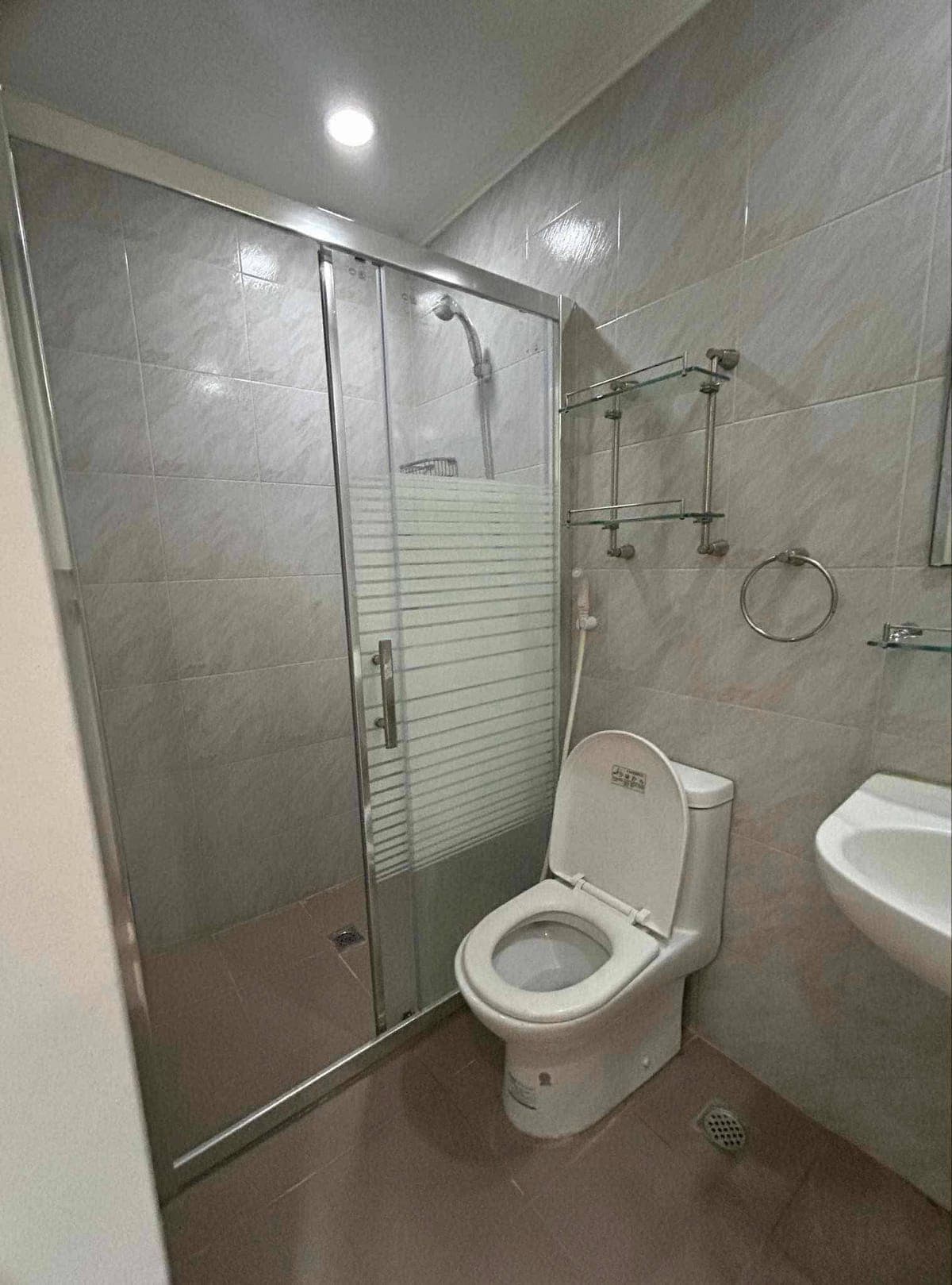 FOR RENT – Fully Furnished Apartment/House - photo 9