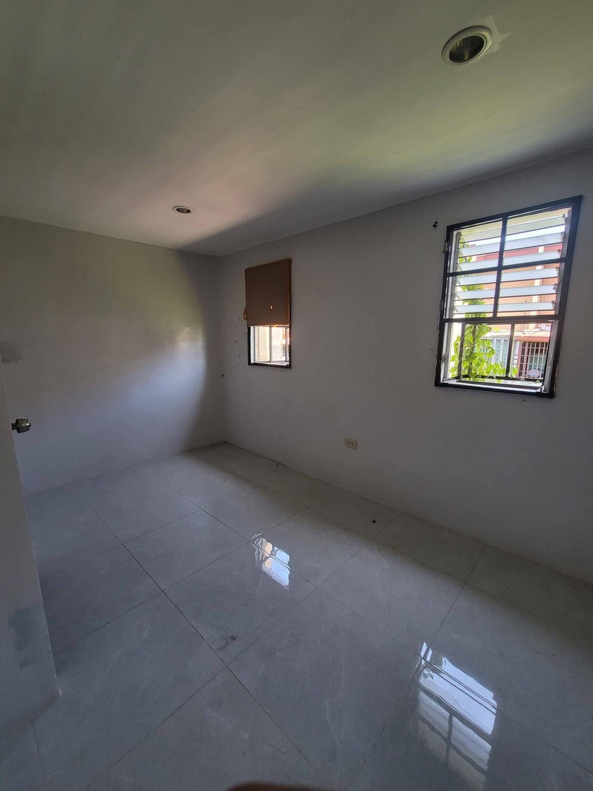 For Rent House and Lot - photo 1