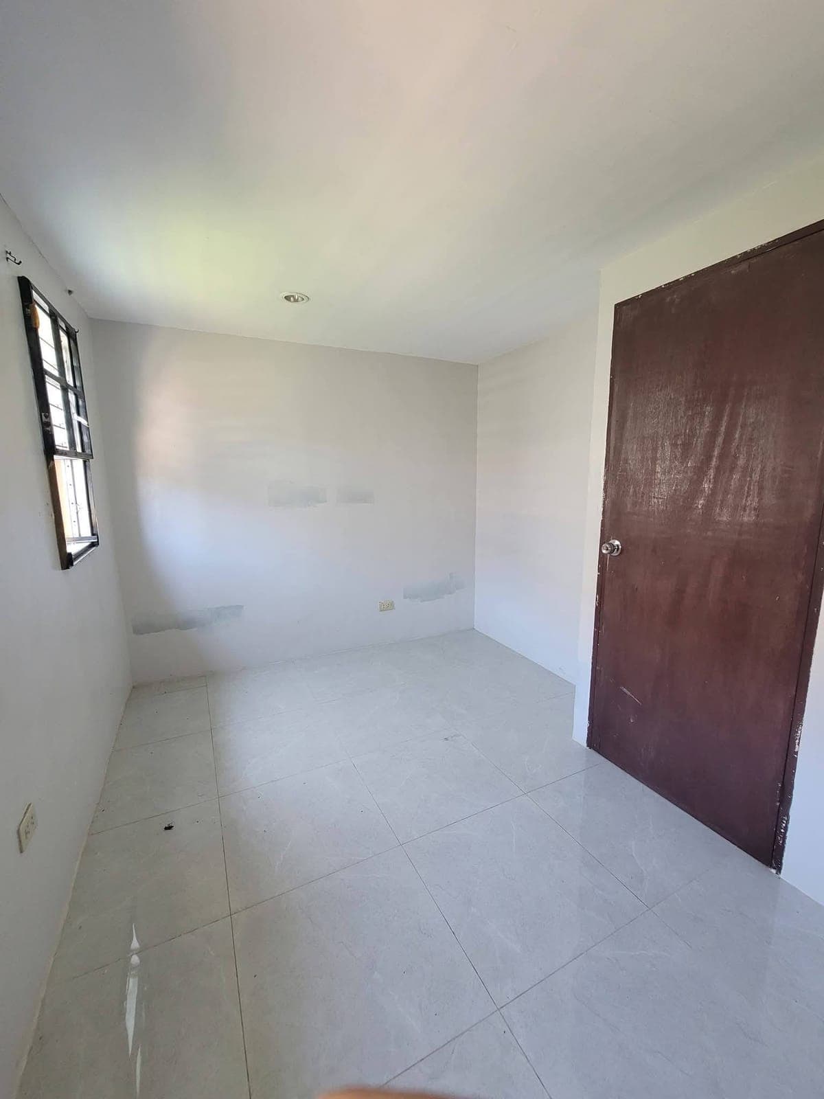 For Rent House and Lot - photo 2