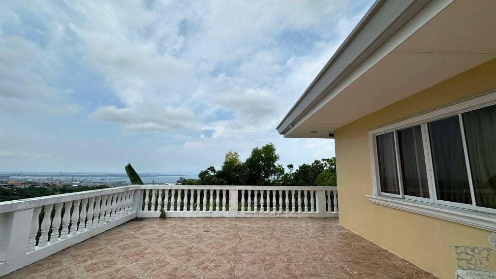5Br House For Rent with Swimming Pool in Alta Vista Cebu City - photo 9