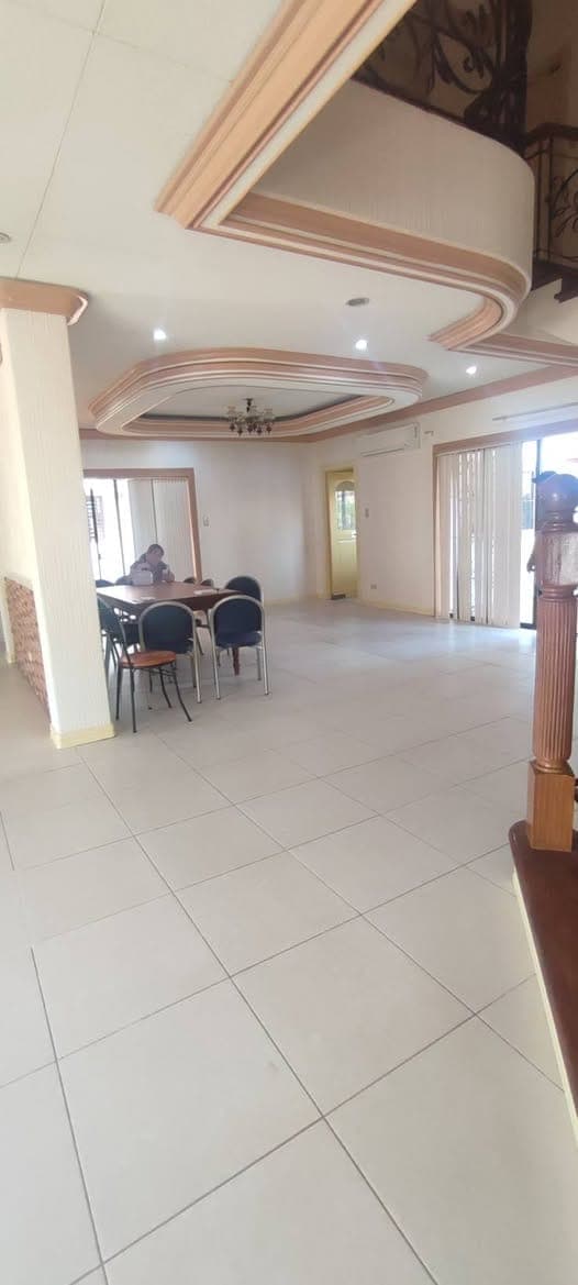 HOUSE FOR RENT IN HEVA BF HOMES LASPINAS - photo 2