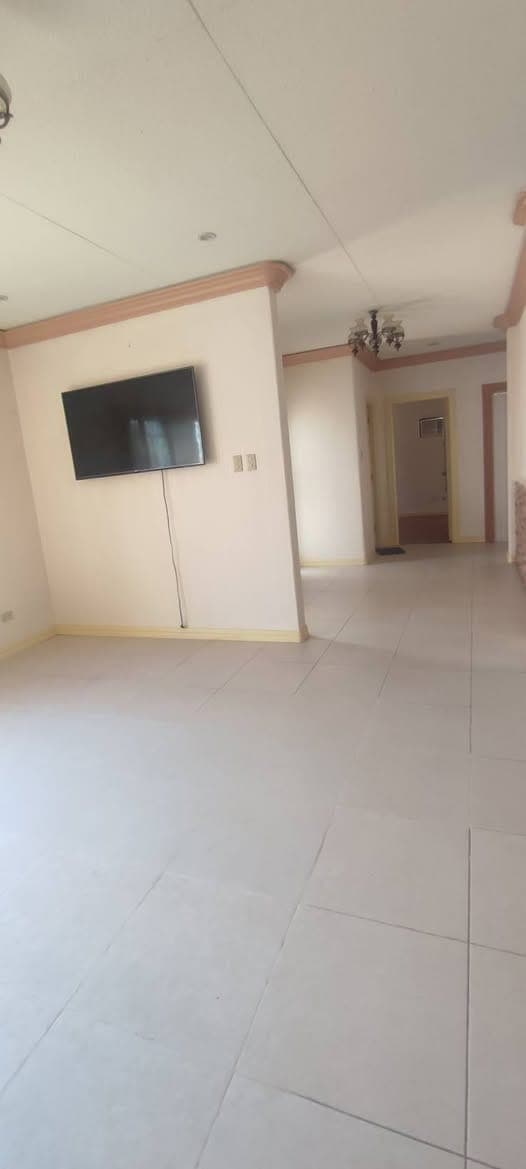 HOUSE FOR RENT IN HEVA BF HOMES LASPINAS - photo 3