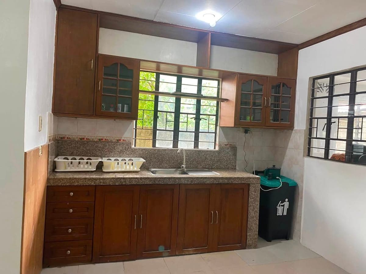 3 Female available for this Room, 1,500 per month. - photo 3