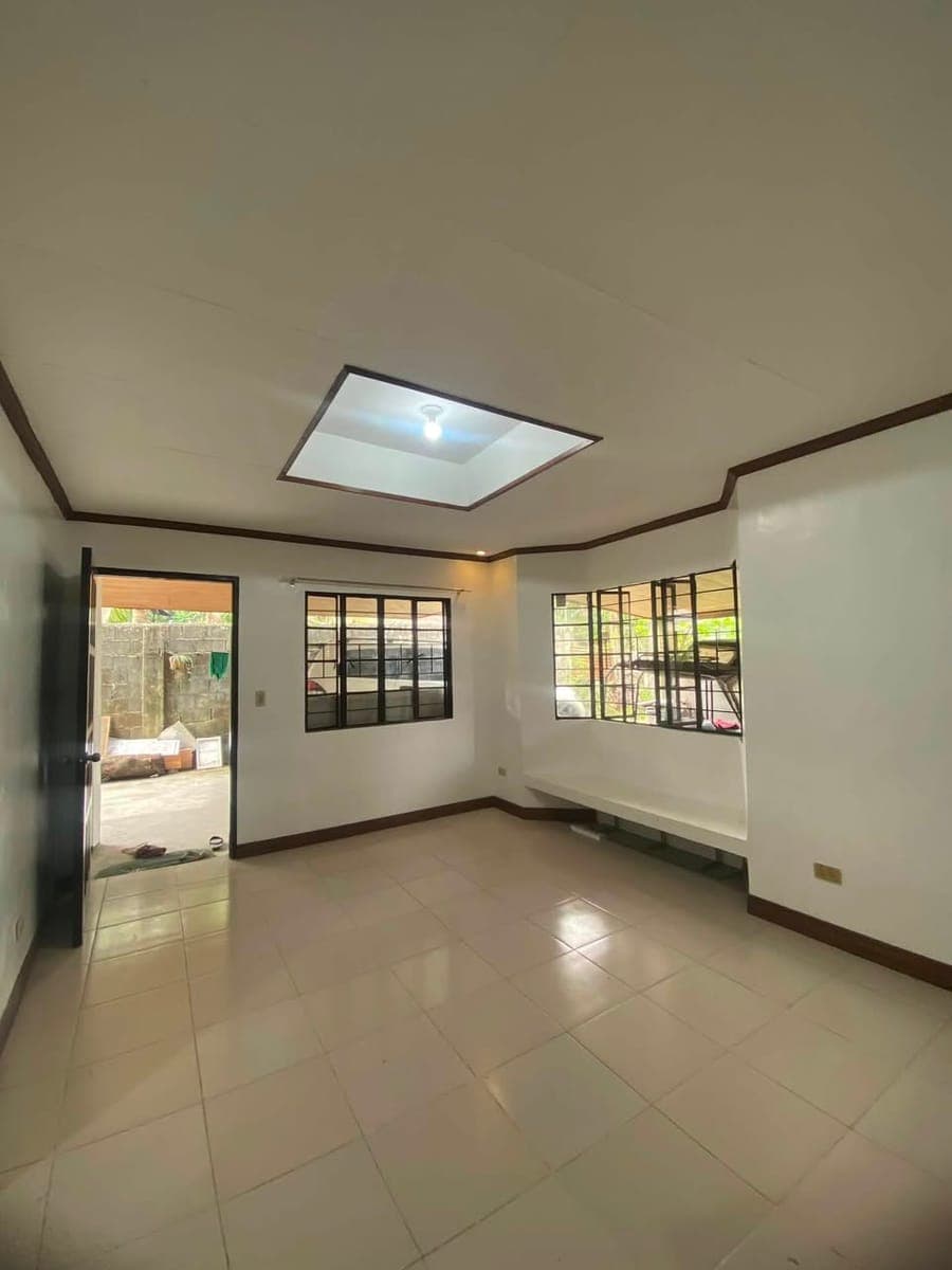 3 Female available for this Room, 1,500 per month. - photo 4