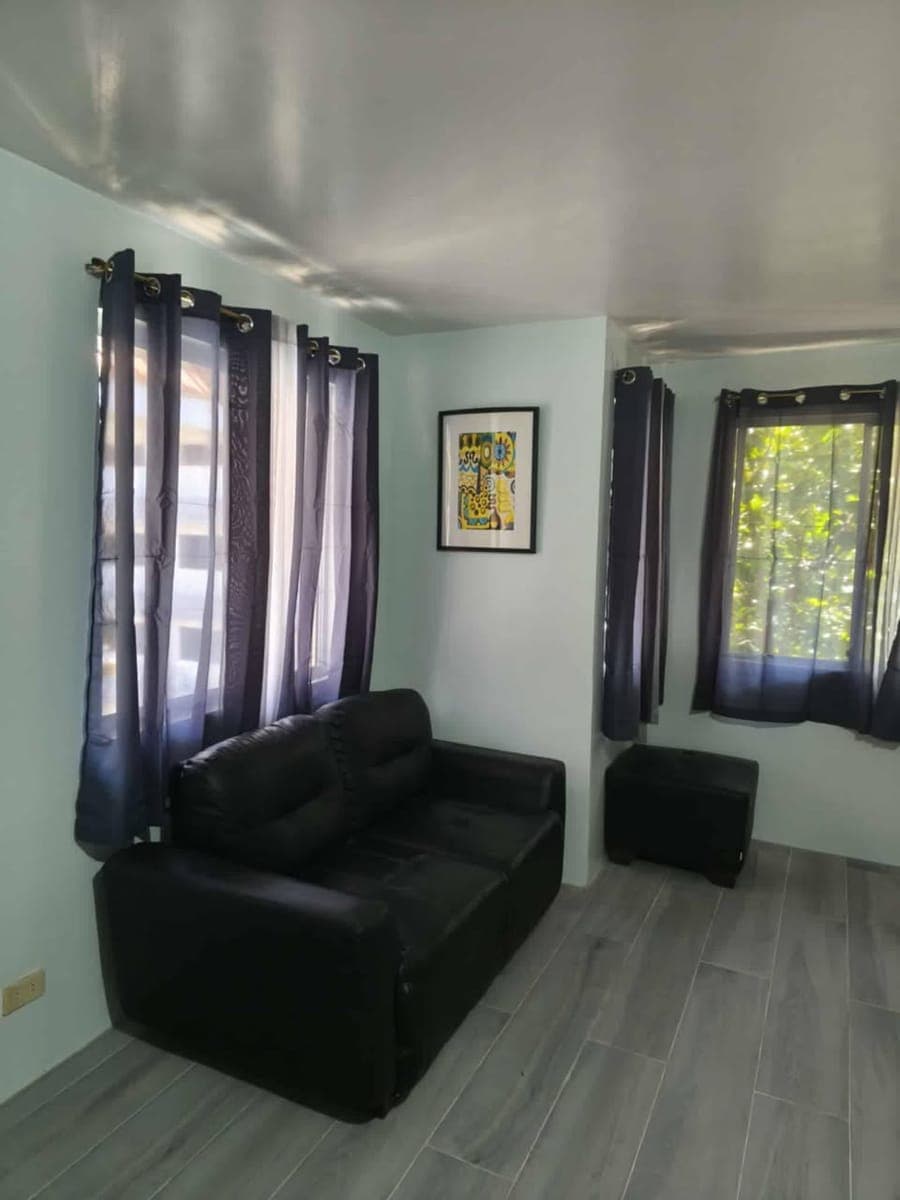 Fully furnished studio type condominium (newly renovated) with parking space for rent - photo 5