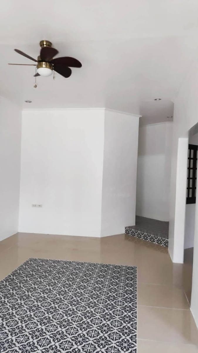 House for Rent in BF Homes inside secured enclave along Concha Cruz - photo 3