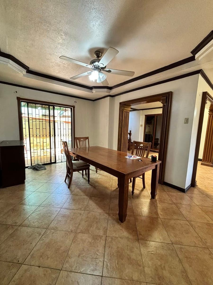 🏡 FOR RENT | Charming Bungalow Corner House in BF Homes Parañaque 🏡 - photo 4