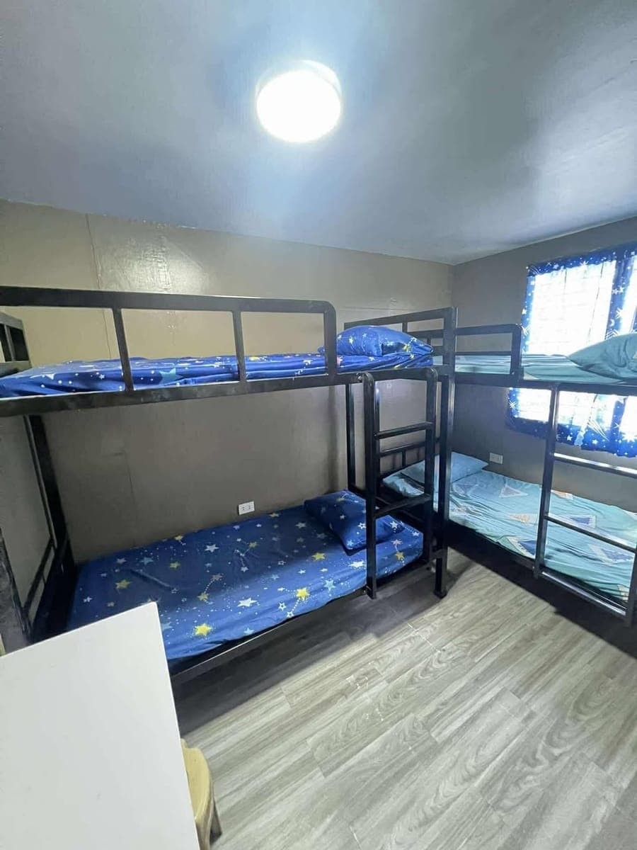 Room for Rent - photo 5