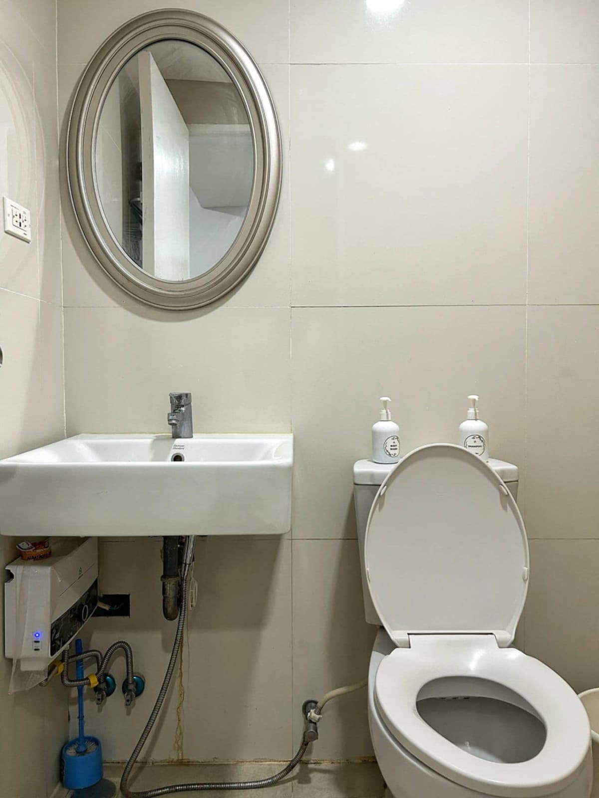 𝗙𝗨𝗟𝗟𝗬 𝗙𝗨𝗥𝗡𝗜𝗦𝗛𝗘𝗗 𝗗𝗘𝗟𝗨𝗫𝗘 𝗙𝗔𝗠𝗜𝗟𝗬 𝗖𝗢𝗡𝗗𝗢𝗠𝗜𝗡𝗜𝗨𝗠 𝗨𝗡𝗜𝗧 𝗙𝗢𝗥 𝗥𝗘�... - photo 2