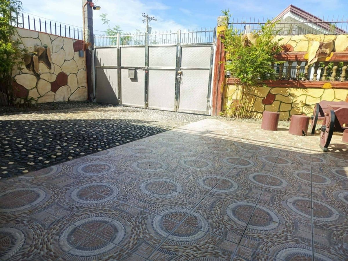 FOR RENT 3 STORIES - photo 9