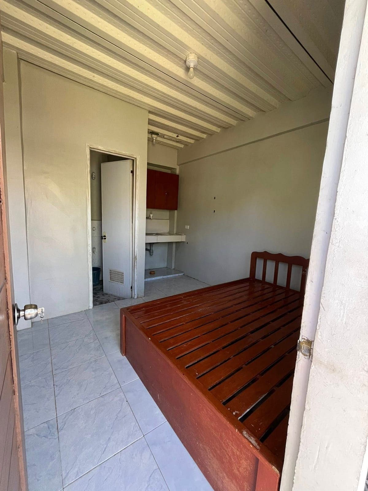 ROOM FOR RENT‼️ ( READ CAPTION FIRST ) - photo 6