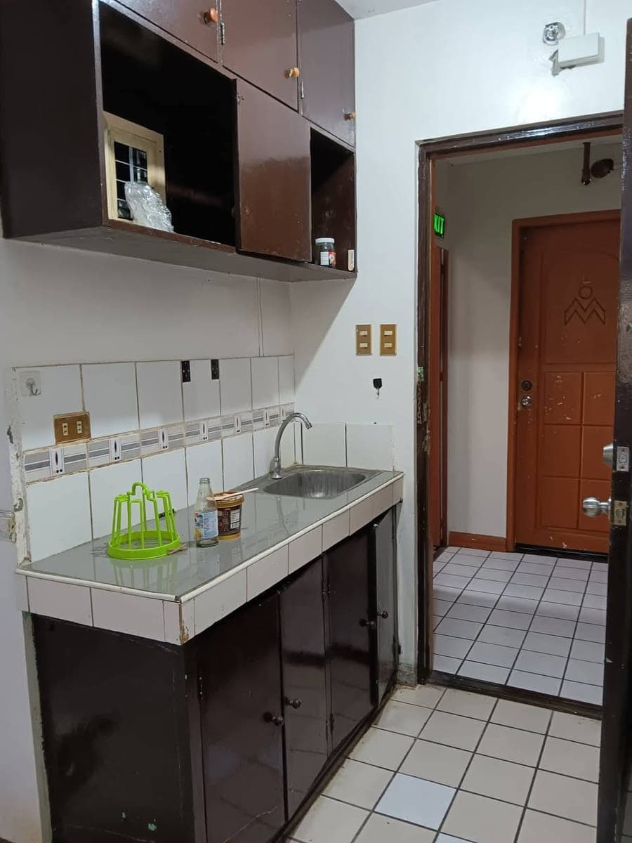 For Rent: Isabelle mansion condominium in Brgy sun Valley paranaque. Near happee toothpaste, Robinsons etc. - photo 1