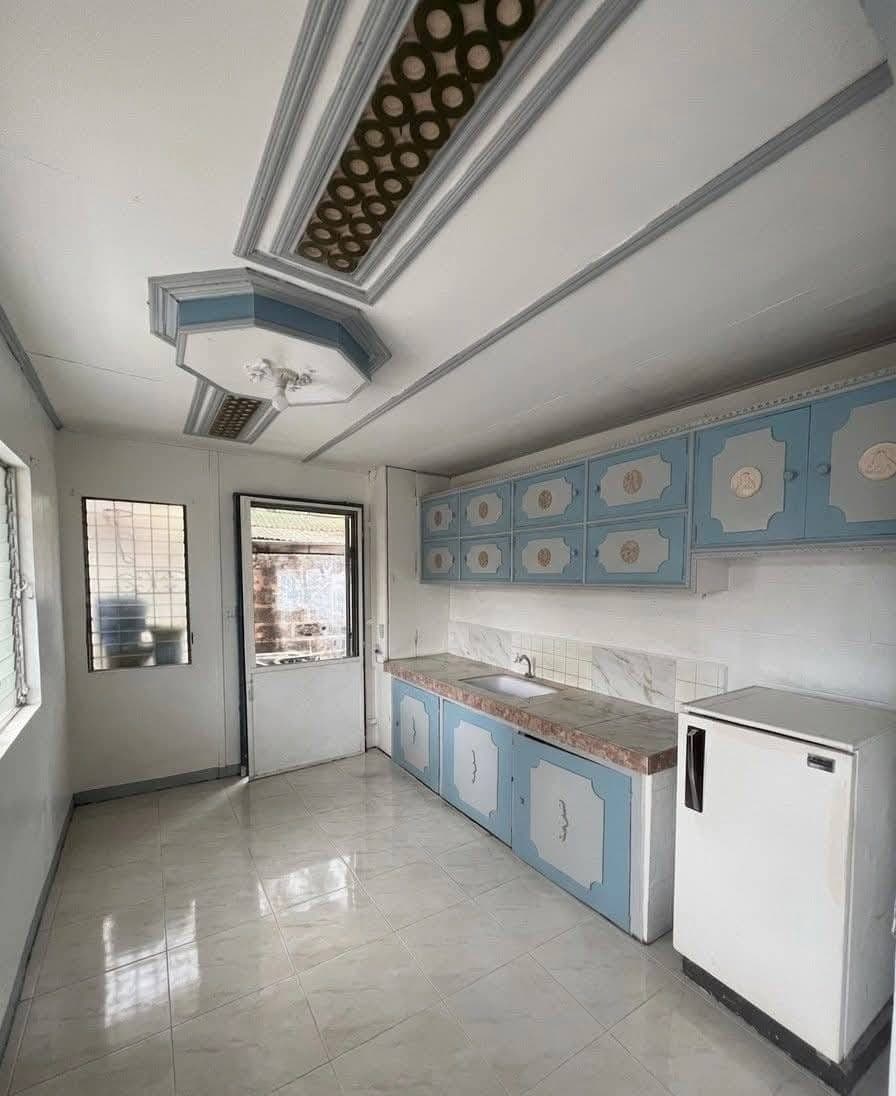 House for Lease: Semi-Furnished with Modern Vintage Charm, City Heights, Taculing, Bacolod City - photo 2