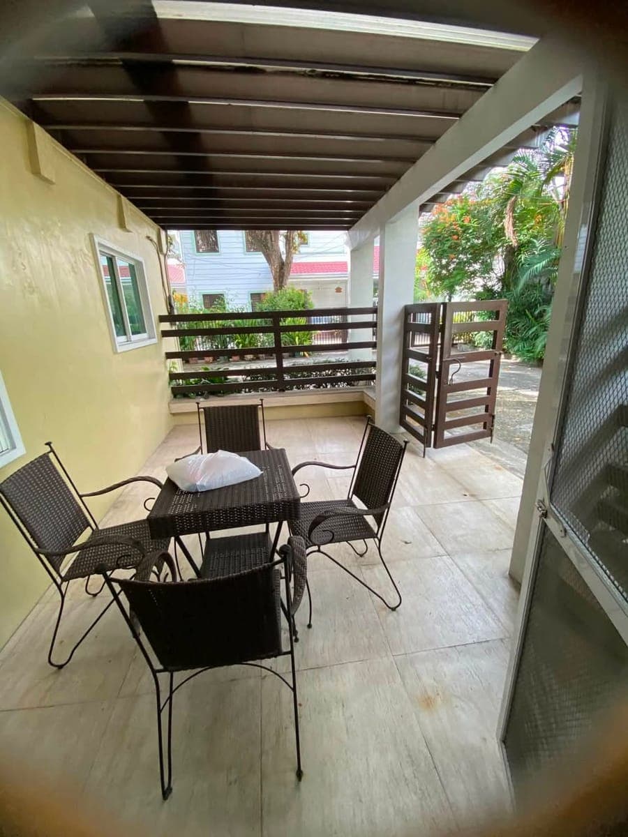 HOUSE FOR RENT - photo 2