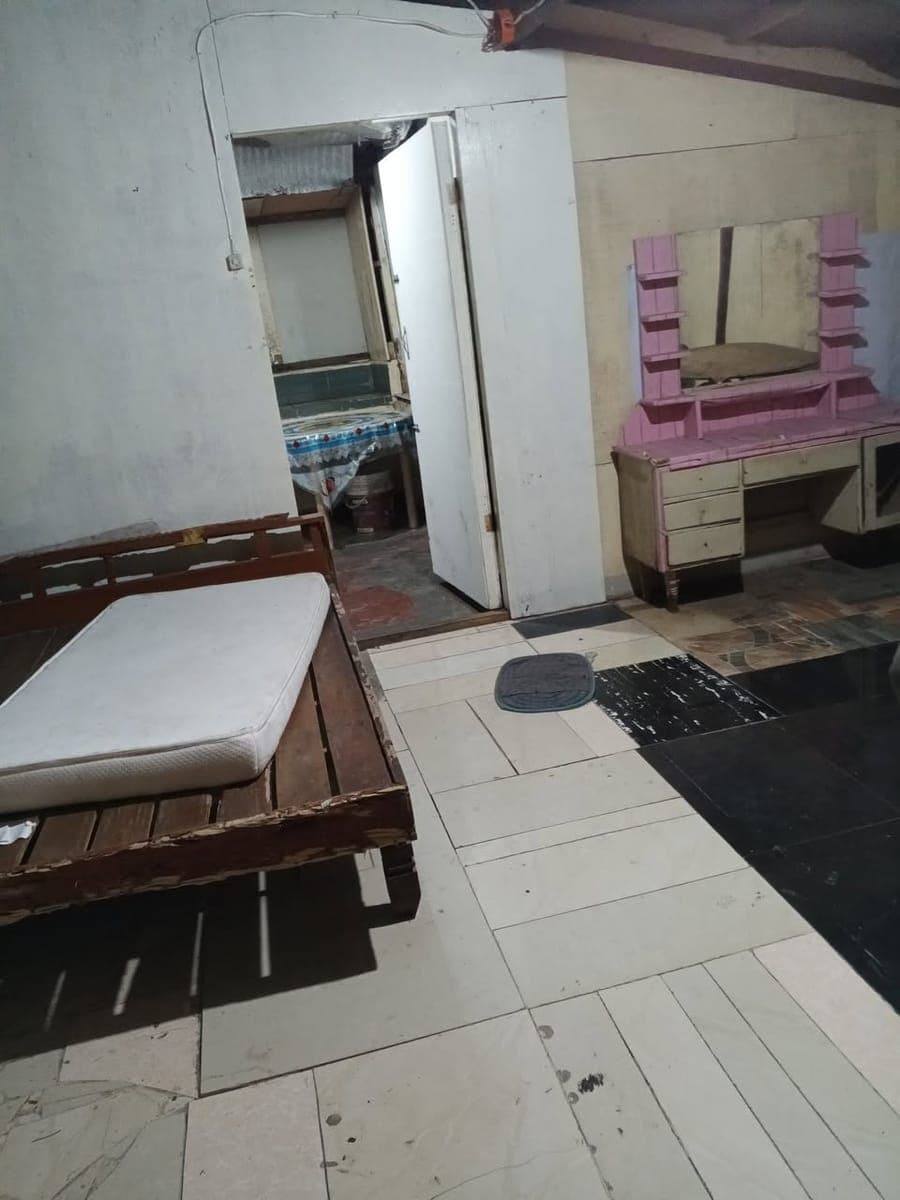 Room for rent it's 4k with kitchen,own cr - photo 1