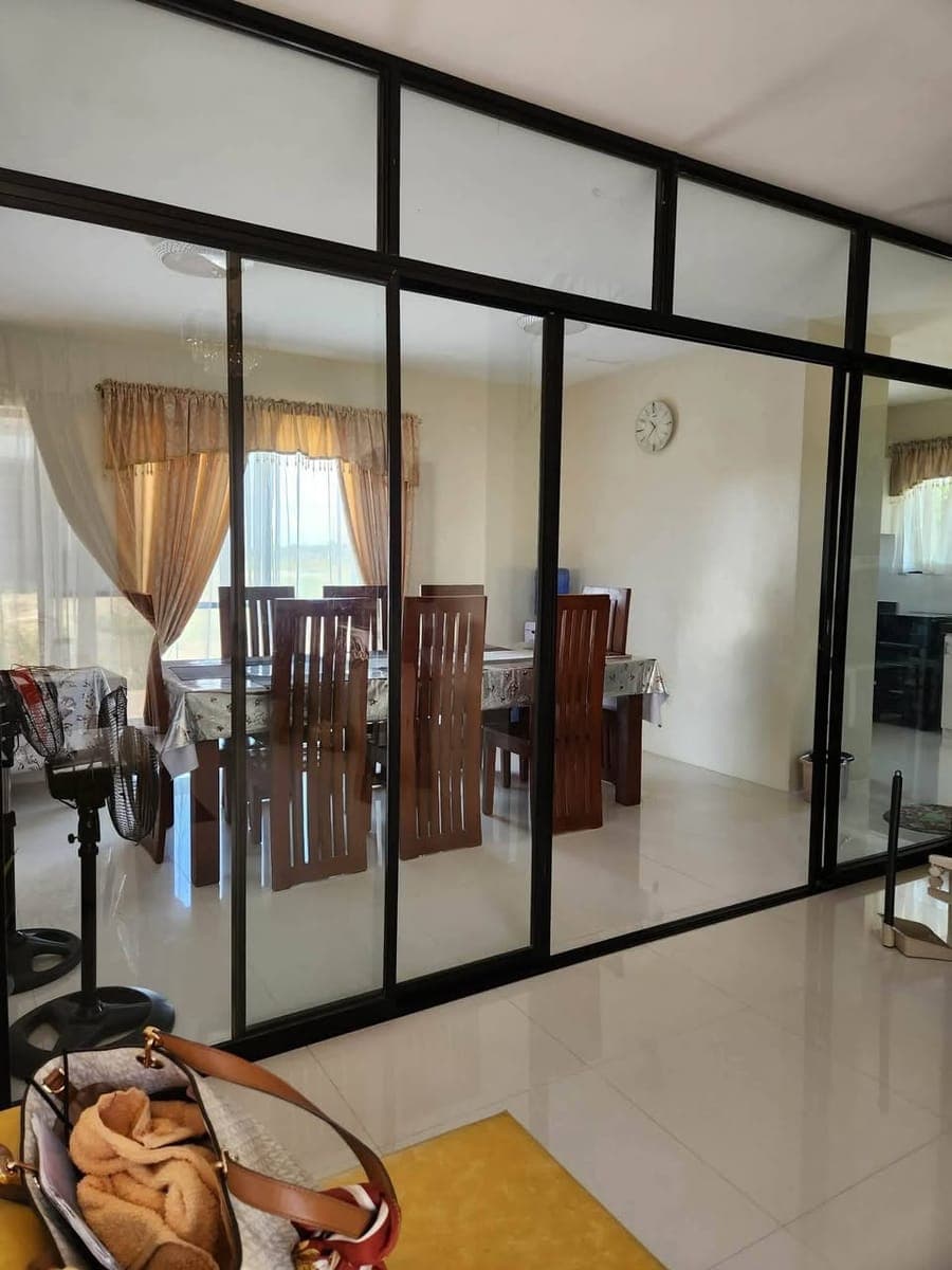 FURNISHED HOUSE FOR RENT 2 STOREY WITH 3 BEDROOMS, 3BATHROOM. WITH WIFI. Lot Area : 180sqm in Barang... - photo 2