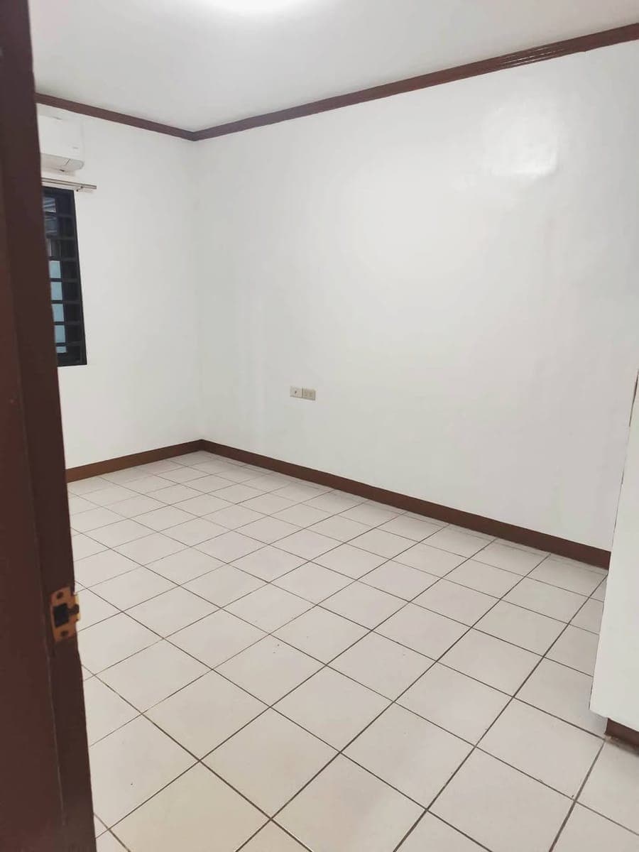 🏠 HOUSE FOR RENT - photo 3