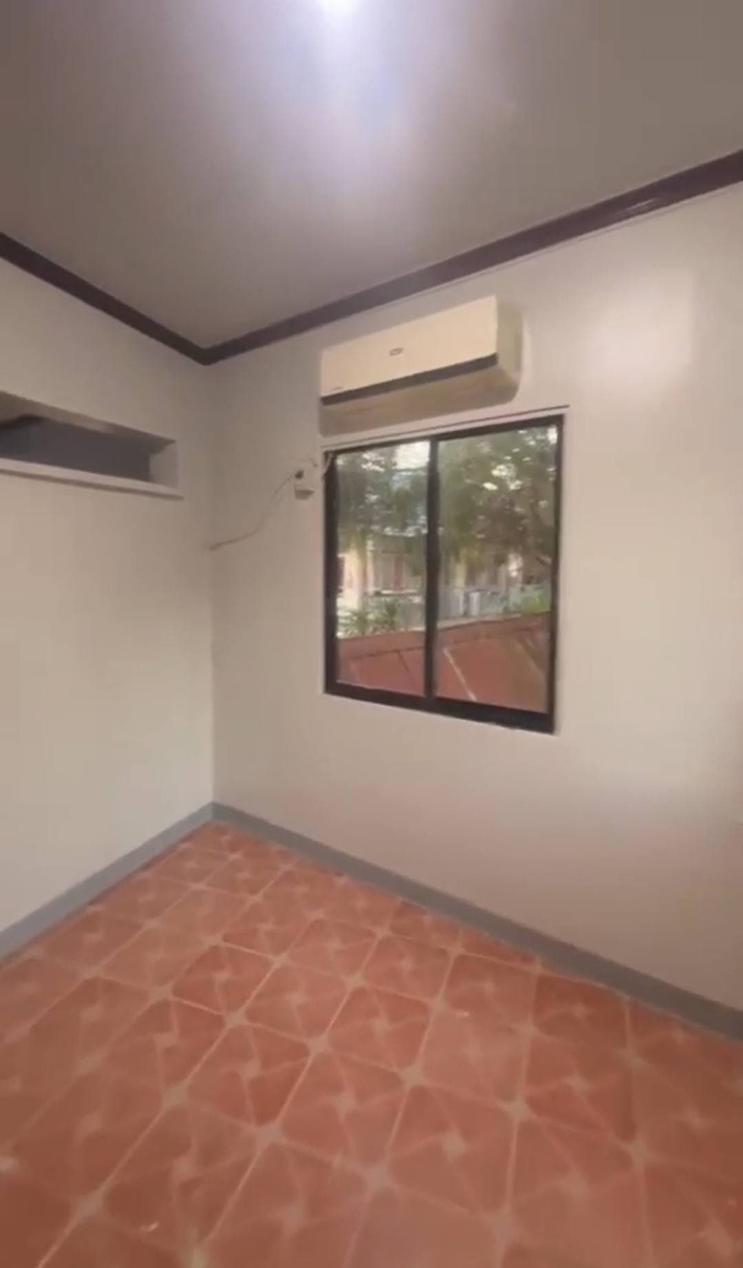 Newly Renovated House for Rent - photo 2